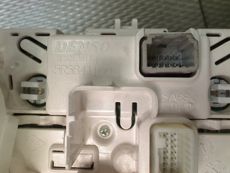 MANEJO AIRE ACONDICIONADO RENAULT CLIO IV (5R) 2017 5R5841100 Foto 4 de 4