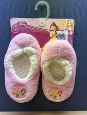 NWT Disney Princess Fuzzy Girls Pink Slippers Socks With Grippers M/L. Size: 13-