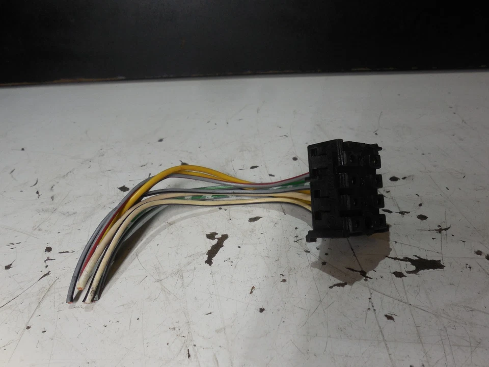 Plugue conector de tear de fio 0135451328 86-94 Mercedes Benz W124 260E 300E SL500 - Imagem 3 de 4