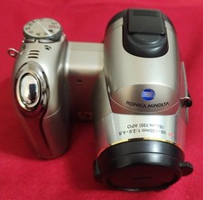Camera Konica Minolta DiMAGE Z6 Digital 2.0" LCD Display 6.0 MP 12x Optical Zoom
