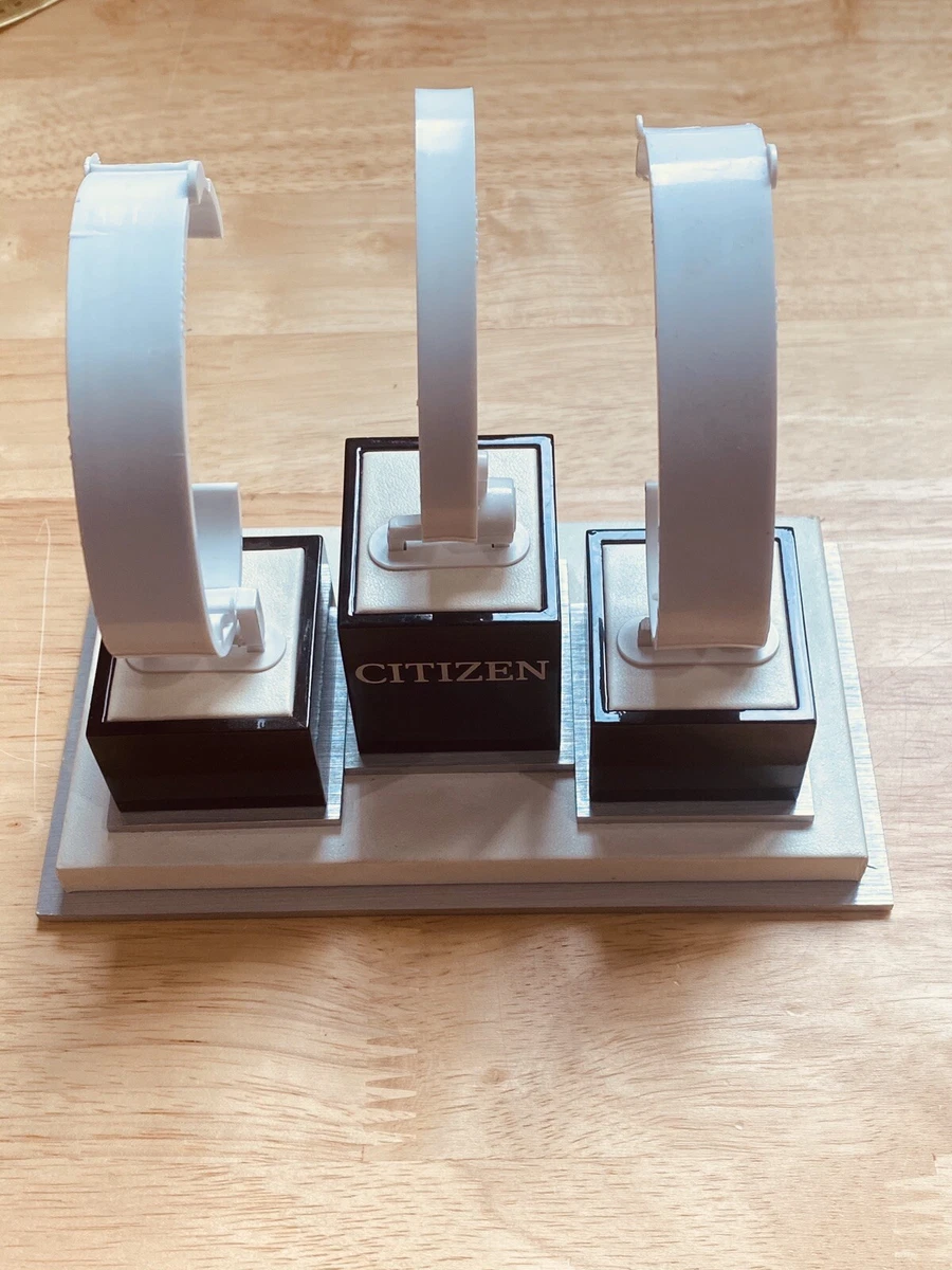 Citizen watch display case clearance