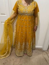 PAKISTANI INDIAN MAXI EMBROIDERY PARTY DRESS. SIZE LARGE
