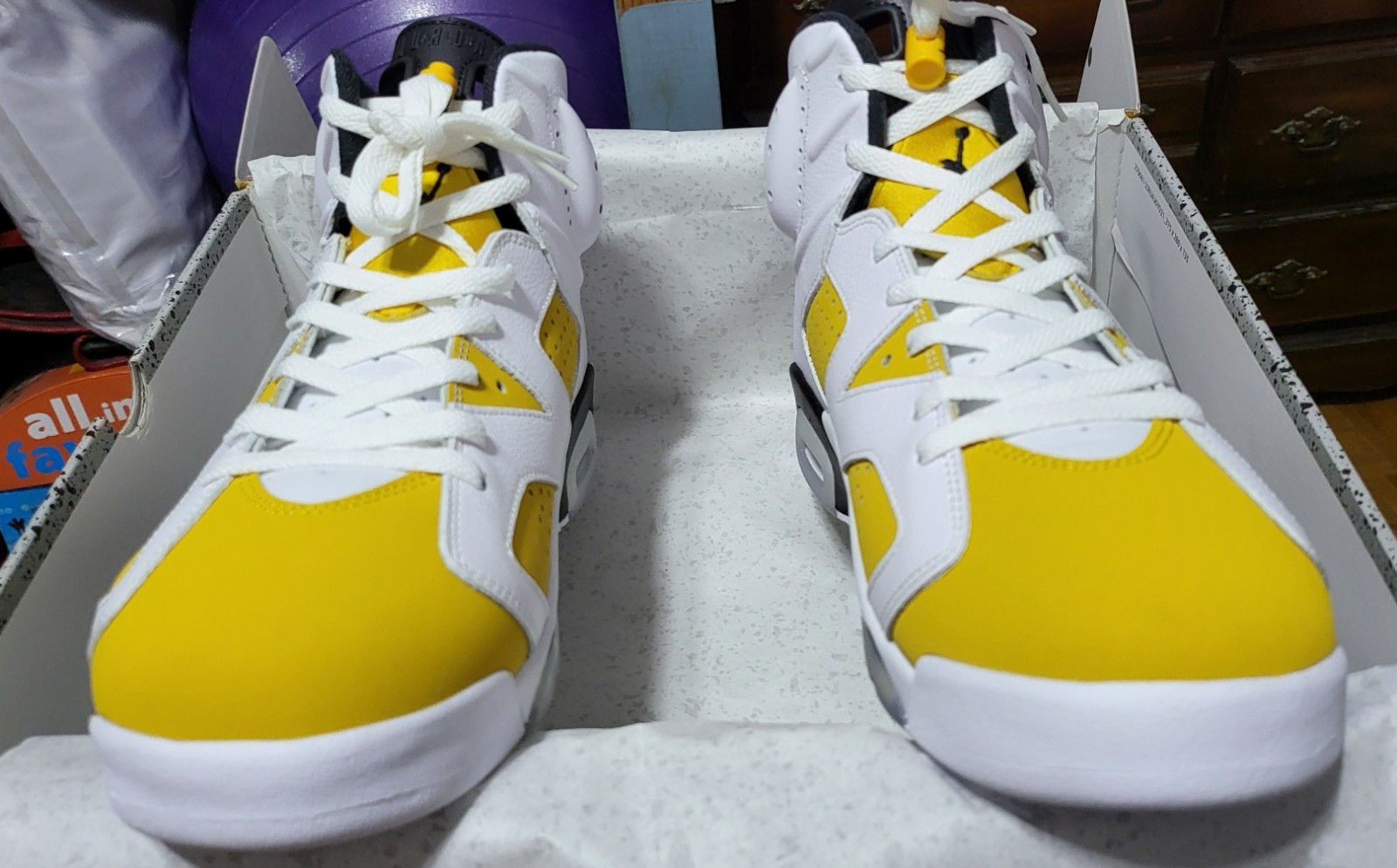 Air Jordan 6 Retro Yellow Ochre, sz 14, DS,  CT8529-170 thumbnail 5