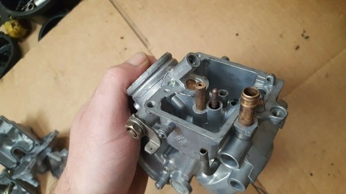 1999 2000 Suzuki GSXR600 inner left carburetor body # 2 MIKUNI 34EC - Bild 7 von 10