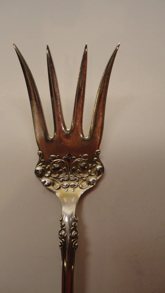 Antiguo tenedor internacional de carne astillada mediana del nuevo siglo 6 3/4" Foto 3 de 4
