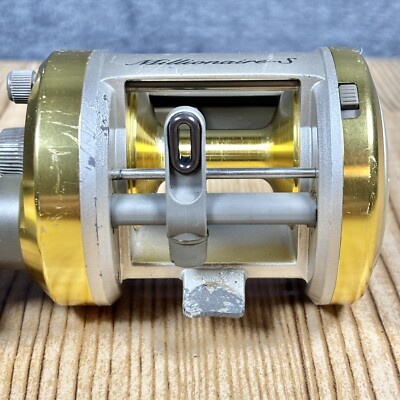 Vtg Gold DAIWA Millionaire S 300 Fishing Reel Baitcast Levelwind