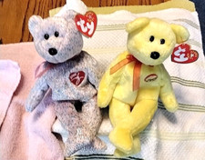 TY Beanie Bears- 2000 TRADEE Yellow Bear & 2001 Sparkly SIGNATURE BEAR- New MWMT