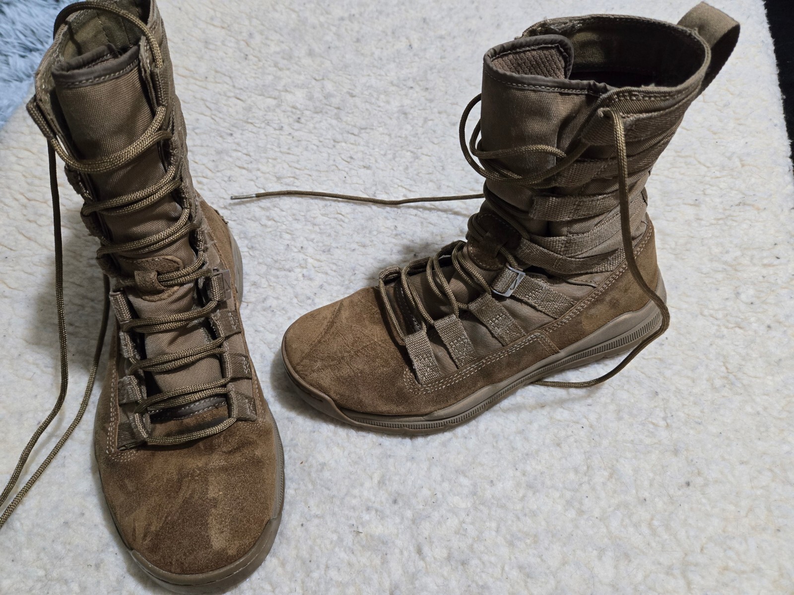 Nike SFS Gen 2 8-Inch Coyote Tactical Boots for Men Size 6.5 Brown 922471-900