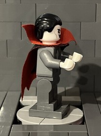 Lego Vampire Bob Oakley Scooby Doo minifigure from 75904