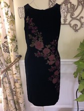 Vintage Y2K Black Velvet Sheath Dress Floral Casual Corner 6 GORGEOUS