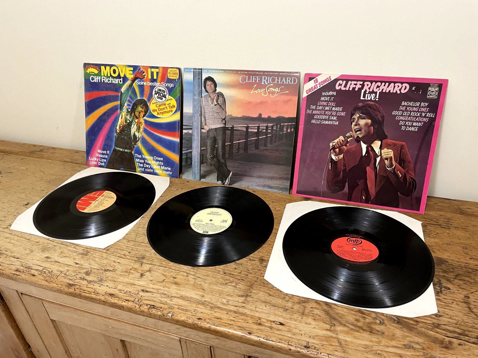 VINTAGE VINYL RECORDS LP CLIFF RICHARD X3 LIVE LOVE MOVE IT RARE GERMAN IMPORT-image
