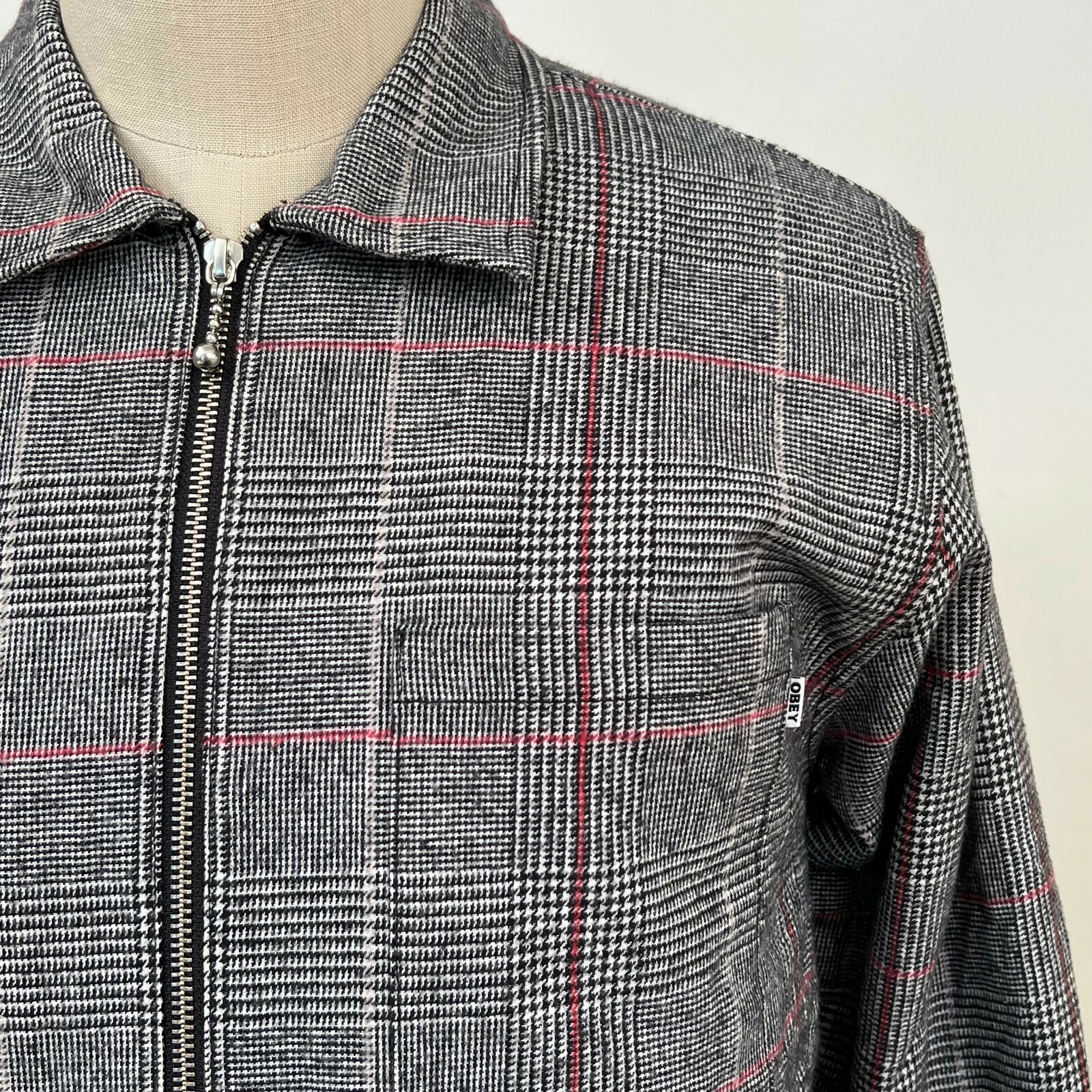 Obey Men's Shirt Jacket Menace Black/White/Red Size M NWT Shepard Fairey - product detail image 4