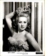 LDE4 Original Photo BETTY GRABLE GLAMOUR SHOT GORGEOUS 20TH CENTURY FOX ACTRESS