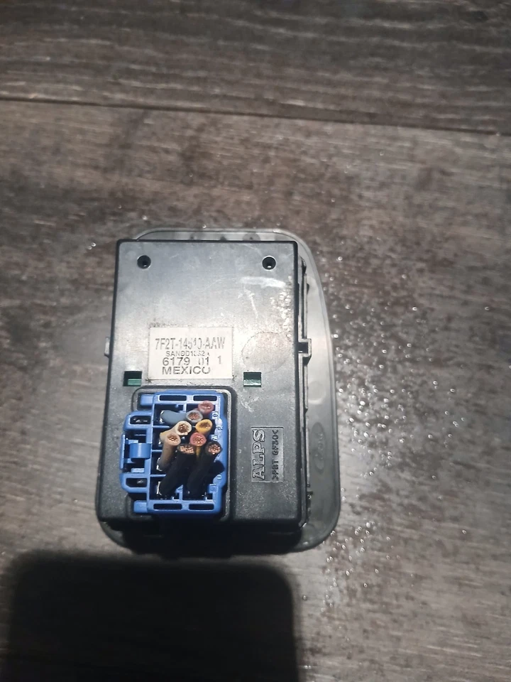 2006-2007 Mercury Monterey/ Freestar драйвер LH переключатель окна с отделкой черный OEM - Изображение 3 из 3