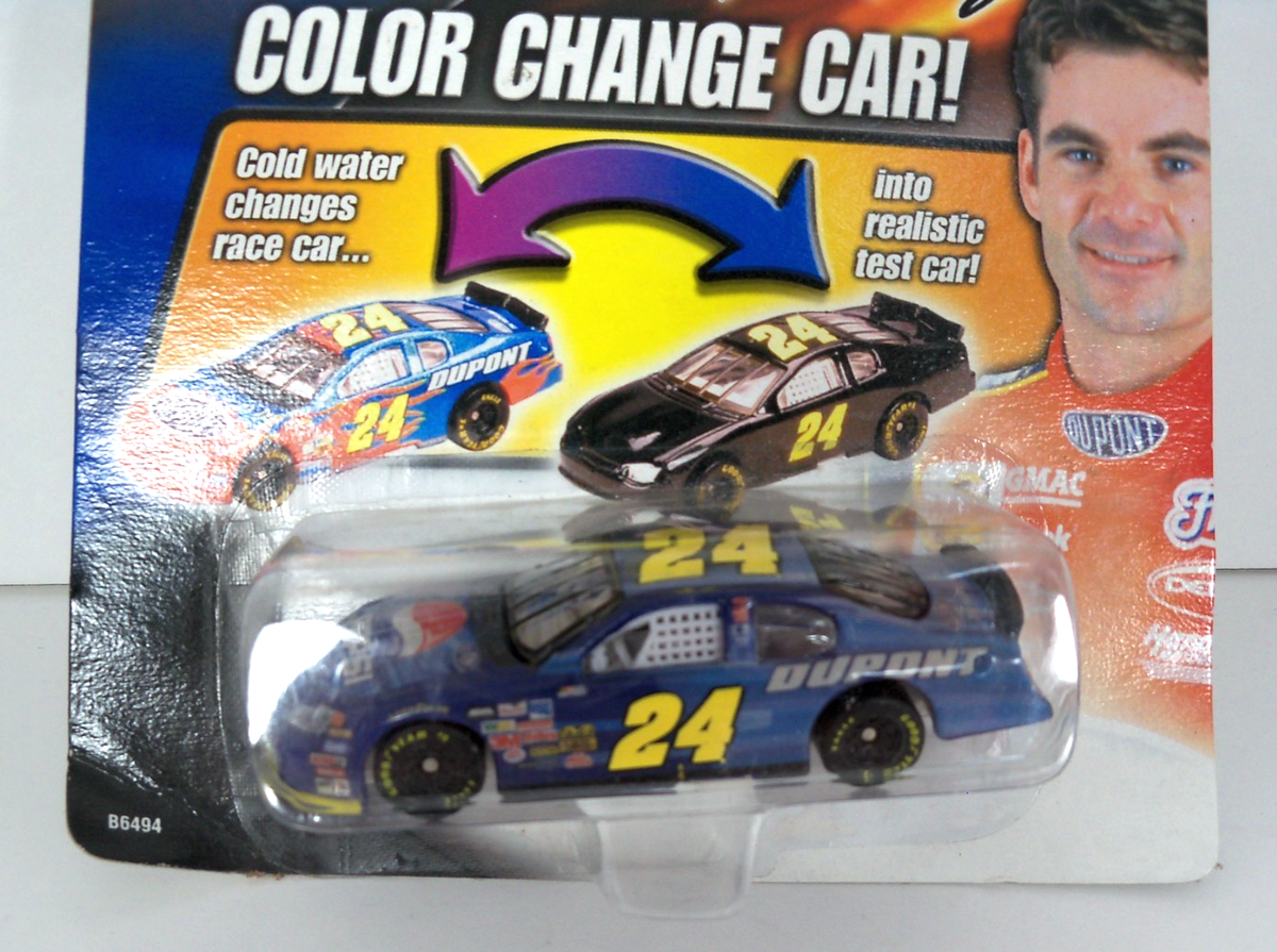 Jeff Gordon #24 Hot Wheels Racing 2003 Dupont Color Change Car 1