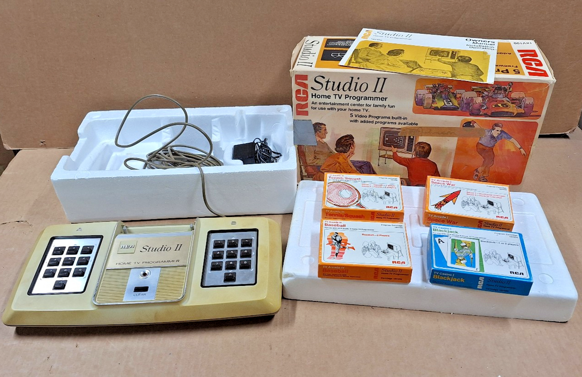RCA Studio II Home TV Programmer Video Game Console With 4 Games
