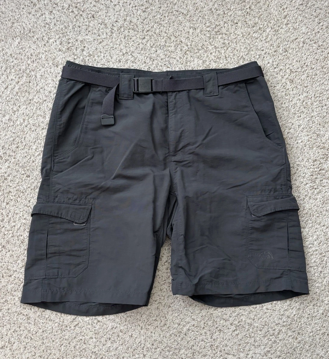 The North Face Shorts Mens Size Medium Dark Gray Paramount Peak Cargo Shorts