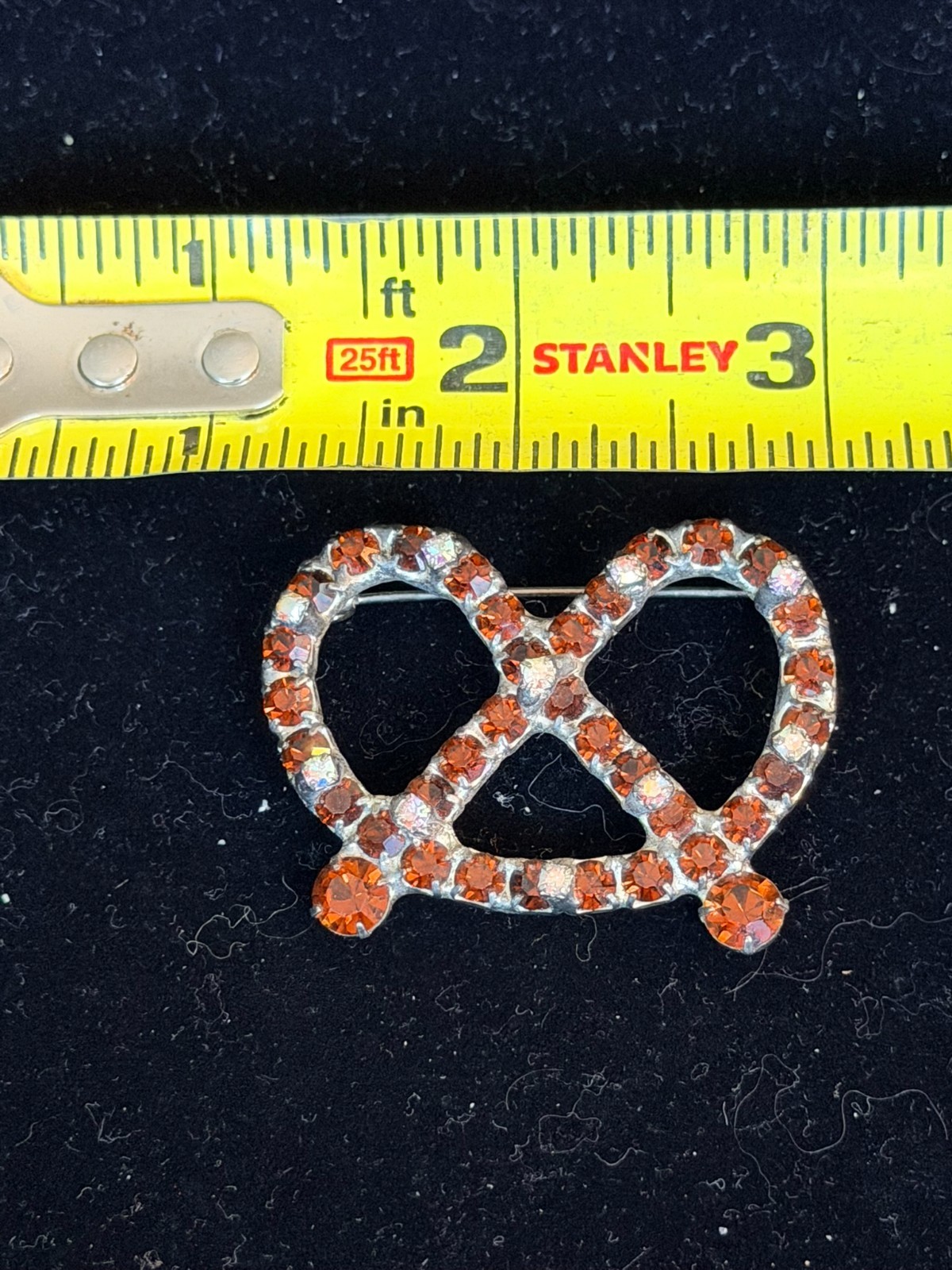 Vintage unsigned Bauer Paste Glass Rhinestone Dia… - image 3