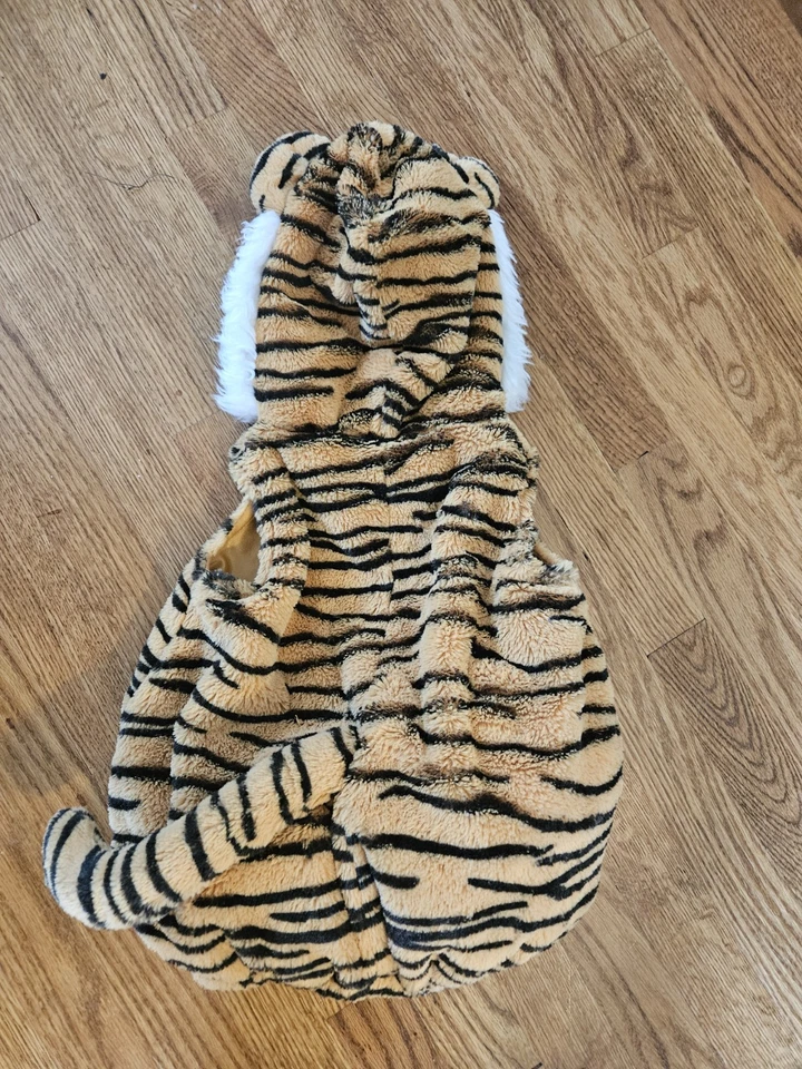Boy Girl Sz 18 Months Tiger Costume Halloween  one Piece Suit - Image 2 of 4