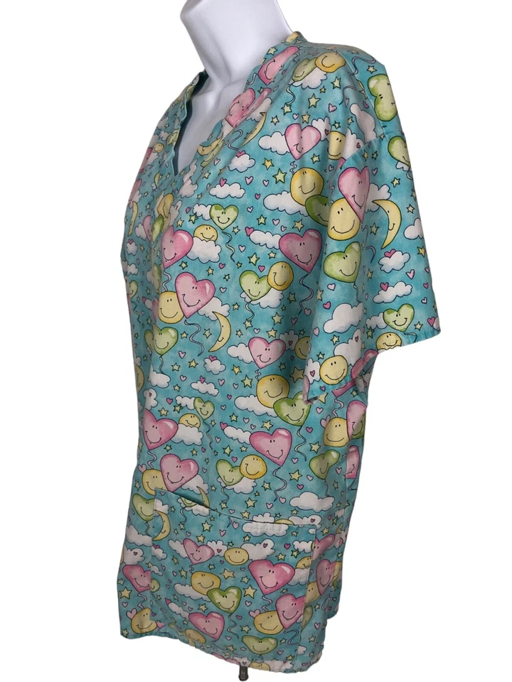 Crest Womens Scrub Top Size M Blue with Pink Yellow Smiley Hearts Moons Pockets - Image 4 of 4