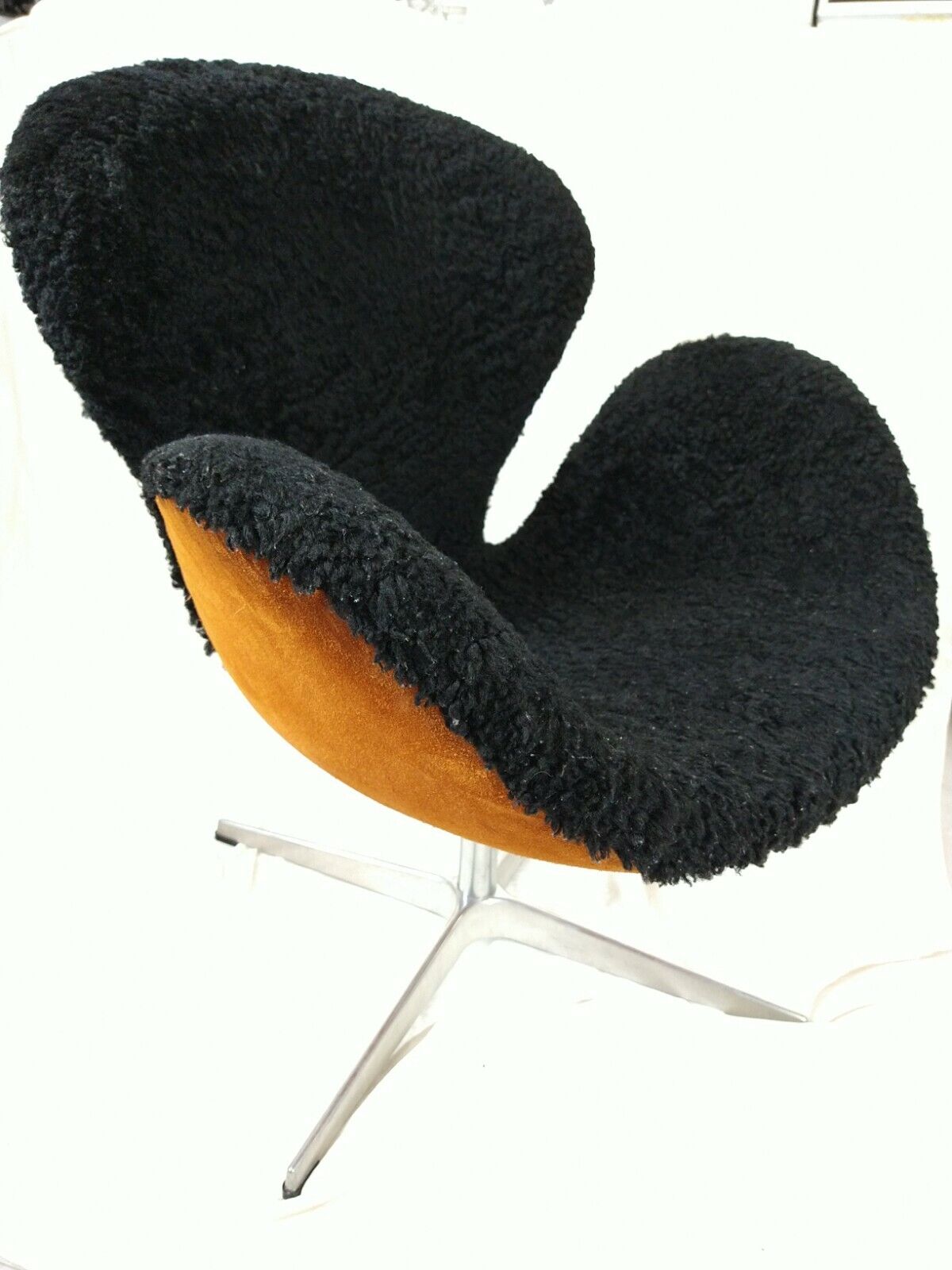 Arne Jacobsen for FRITZ HANSEN Swan Chair black shearling and suede collectible 