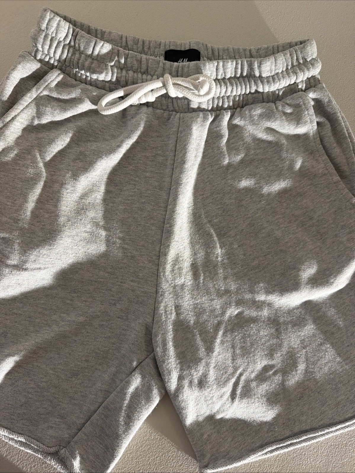 H&M Men's Size XS Gray Sweatshorts Regular Fit Elastic Waist Drawstring