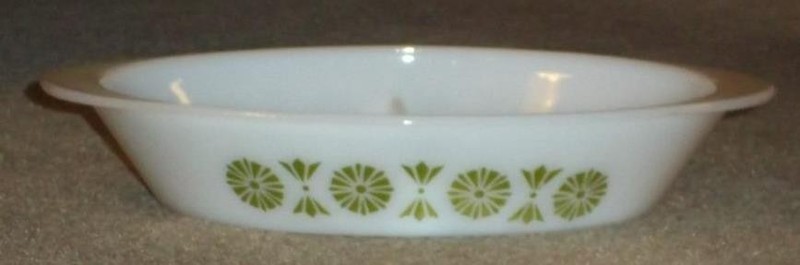 GLASS DIVIDED CASSEROLE DISH WITH GREEN DESIGNS