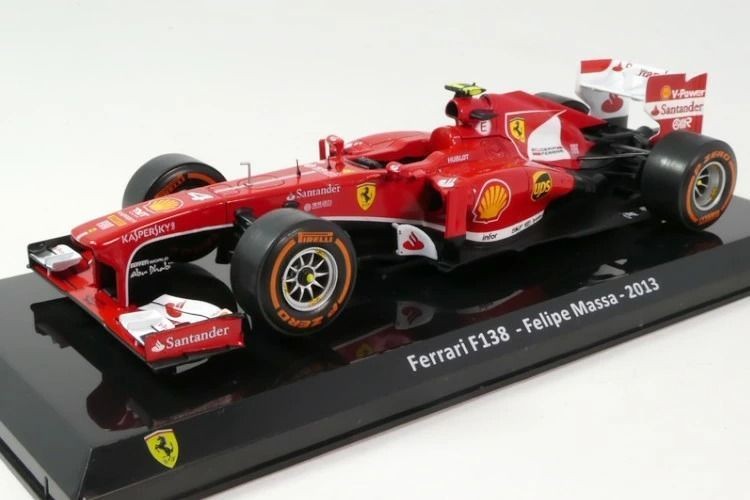 Premium Collectibles 1:24 Ferrari F138 #4 Felipe Massa F1 2013