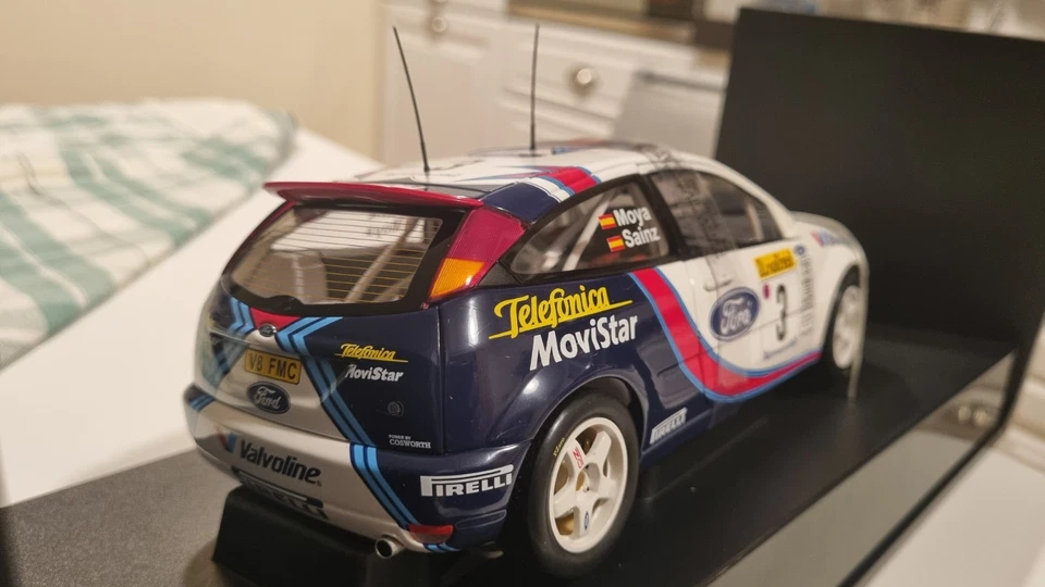 Ford focus RS WRC 2001 Carlos Sainz-Luis Moya, AUTOart 1:18 - Immagine 4 di 4