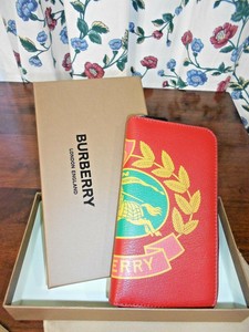 burberry crest wallet