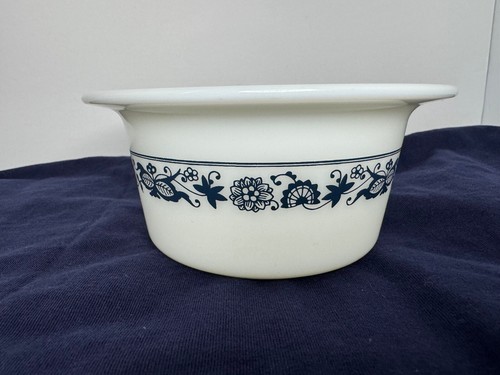 Pyrex Old Town Blue Onion Butter Tub Bowl Container - No Lid - Picture 4 of 4