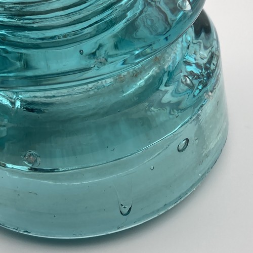 Antico isolatore elettrico in vetro a cupola blu acqua n. 36-19 - Foto 4 di 5