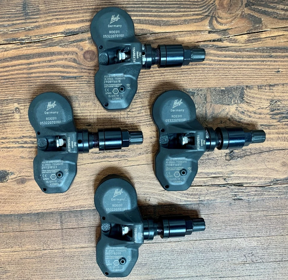 Комплект черных штоков клапанов датчиков шин HUF TPMS для BMW X6 лет 2008-2010 433 МГц  - Изображение 2 из 4