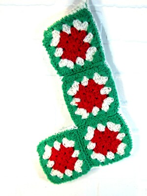 VINTAGE Christmas STOCKING GRANNY SQUARE GREEN RED WHITE 17''