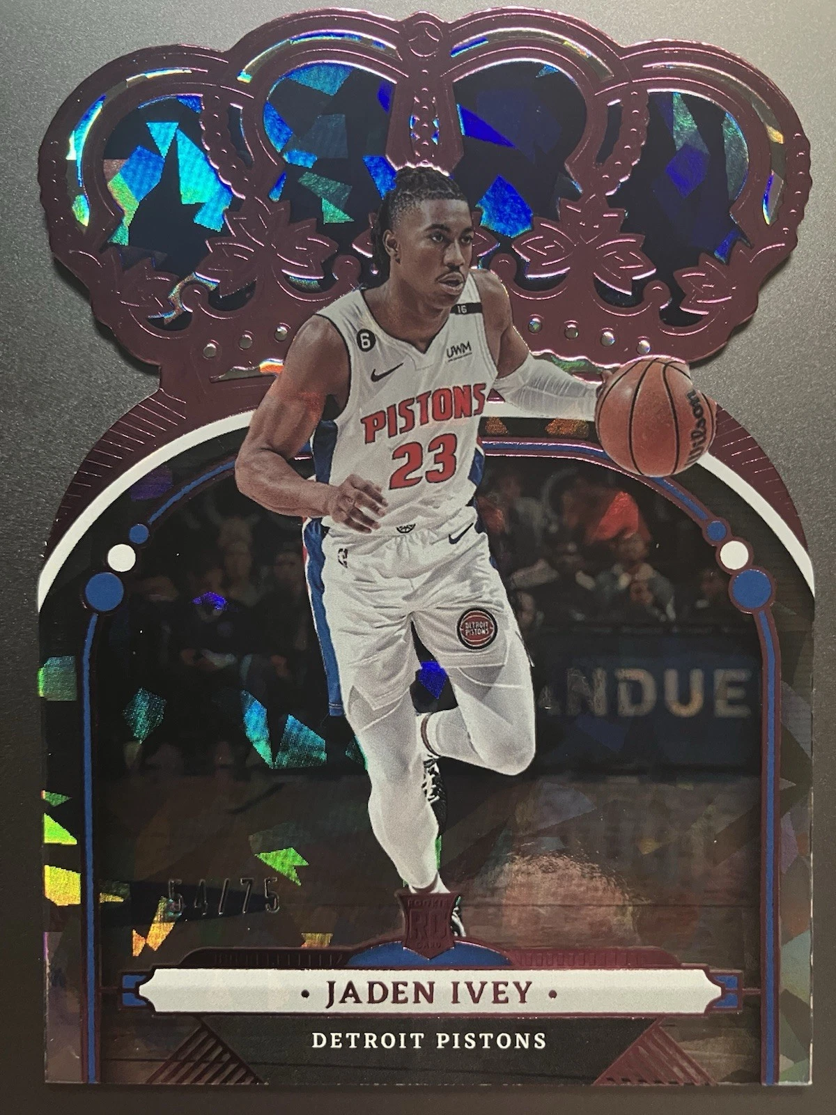 2022-23 Panini Crown Royale Pink Crystal Rookie #24 Jaden Ivey /75 Pistons RC