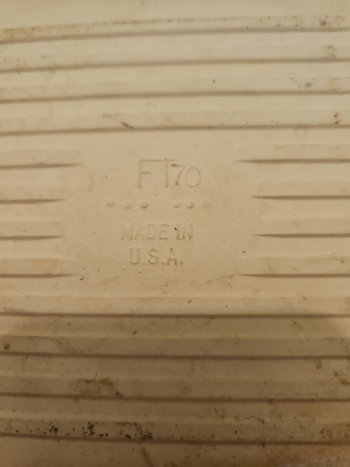 1 Wall Tile Ft Florida USA 4-3/8" 1970 Gloss Brown Speckled Oatmeal on Beige Vtg - Image 3 of 3