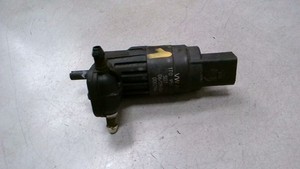 Scheibenwaschpumpe VW Touran 1.9 TDI DPF DSG Bj 2009 1 T 2416456