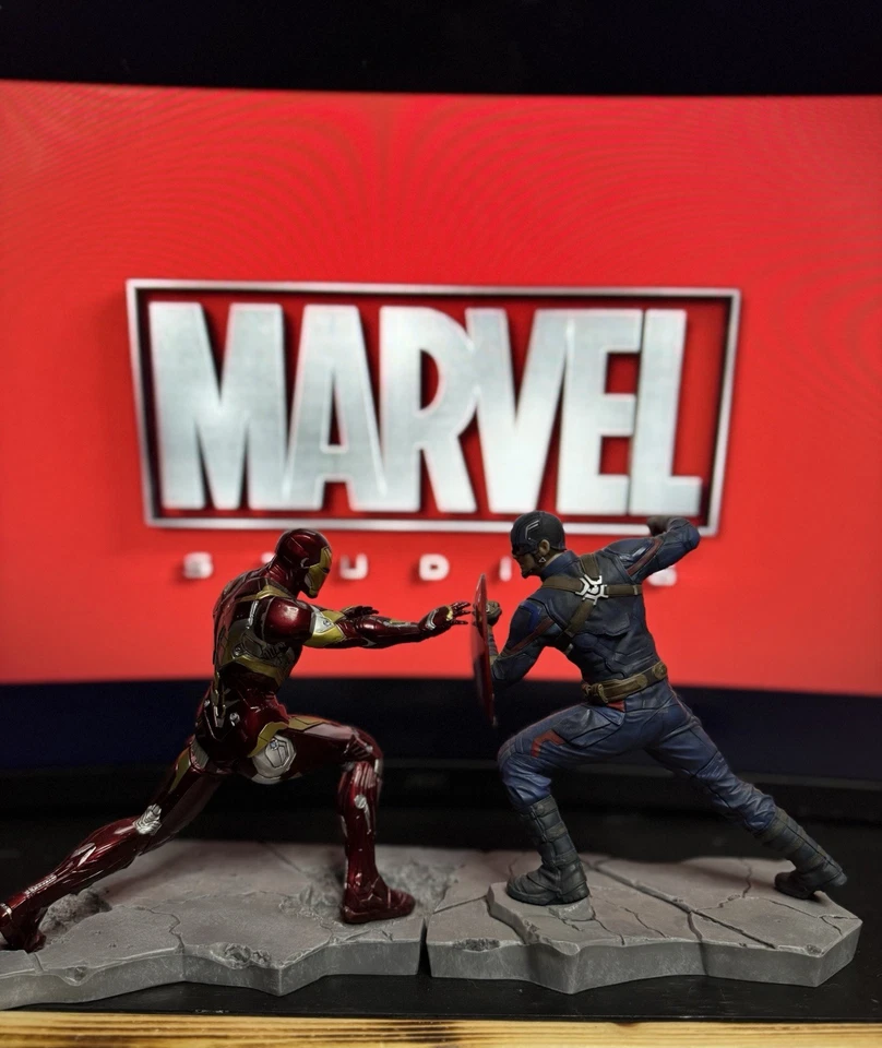Marvel ARTFX Captain America and Ironman 1/10 Scale Civil War by Kotobukiya - Image 3 of 4