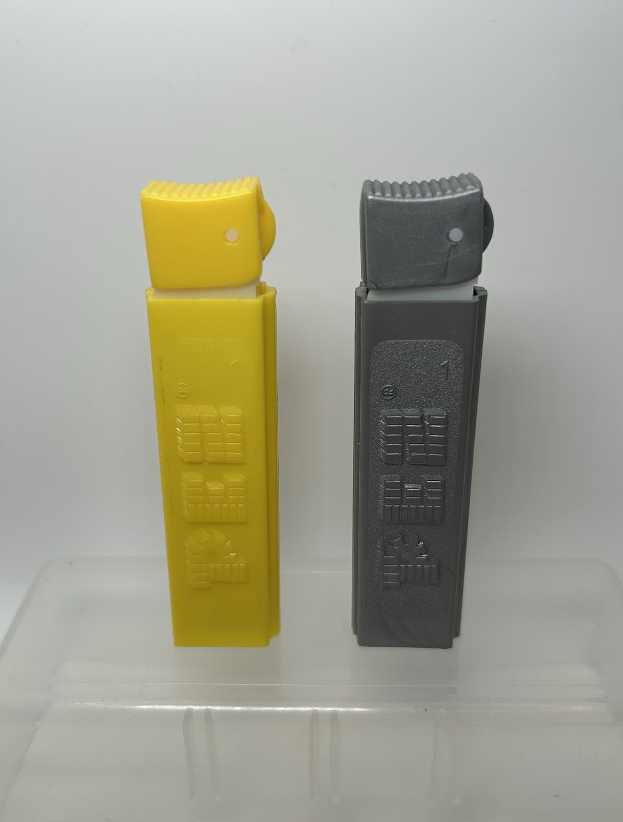Pez Dispenser Lot No Feet - Hungary