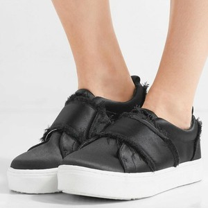 skechers bright blossoms black