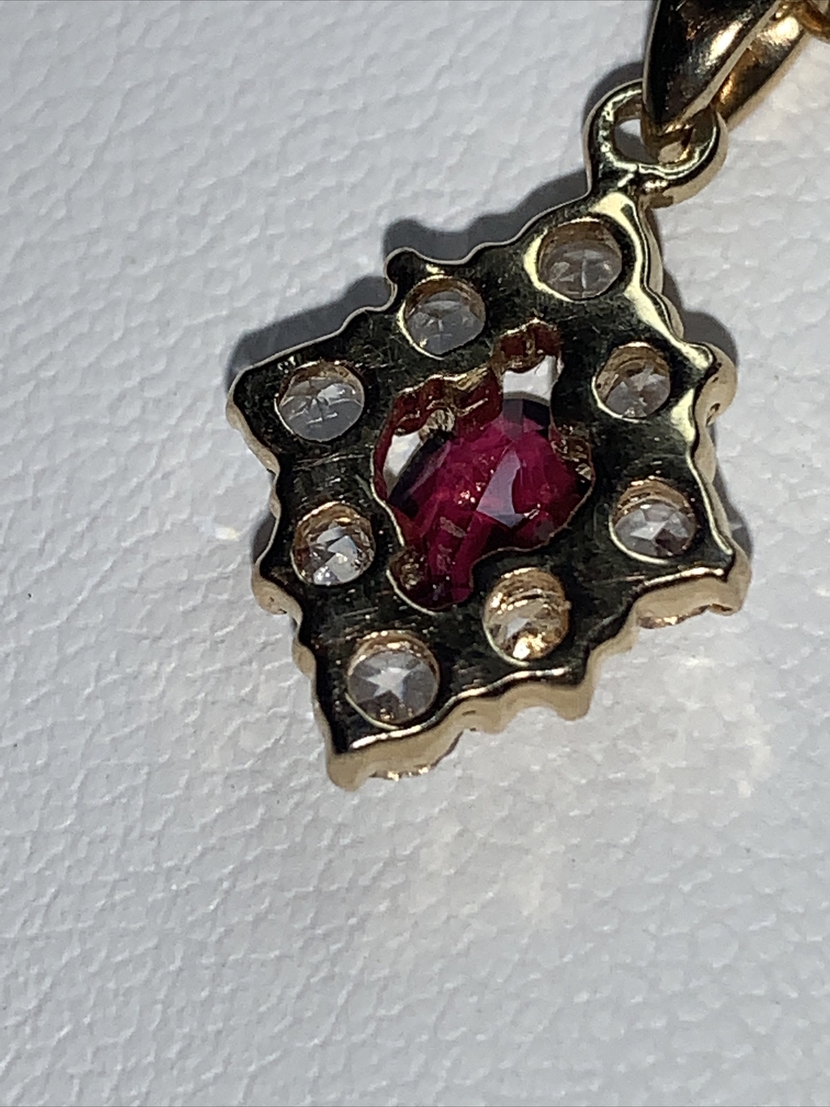 Unauthenticated Diamond Shaped Pendant on 18” Cha… - image 4