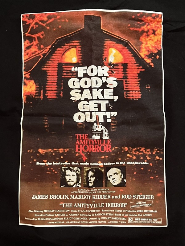 THE AMITYVILLE HORROR T-shirt Poster Artwork Size Large 1979 Horror Movie Ghost