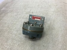 Moore / Siemens Model 61L Pneumatic Booster Relay 1/4" NEW