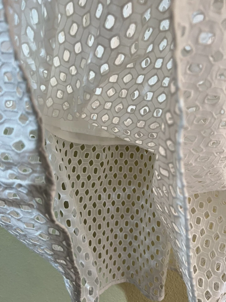 Falda midi forrada con ojales de punto blanco Banana Republic línea A cremallera talla 2 K2 Foto 3 de 4