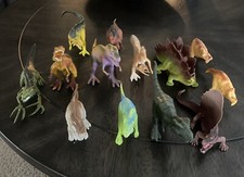 Lot Of 13 Plastic Dinosaurs