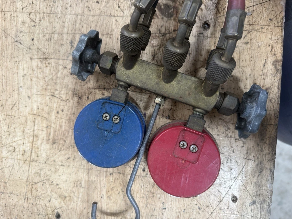 Medidores de colector de prueba y carga Yellow Jacket R-12 R-22 R-502 con mangueras Ritchie Foto 4 de 4