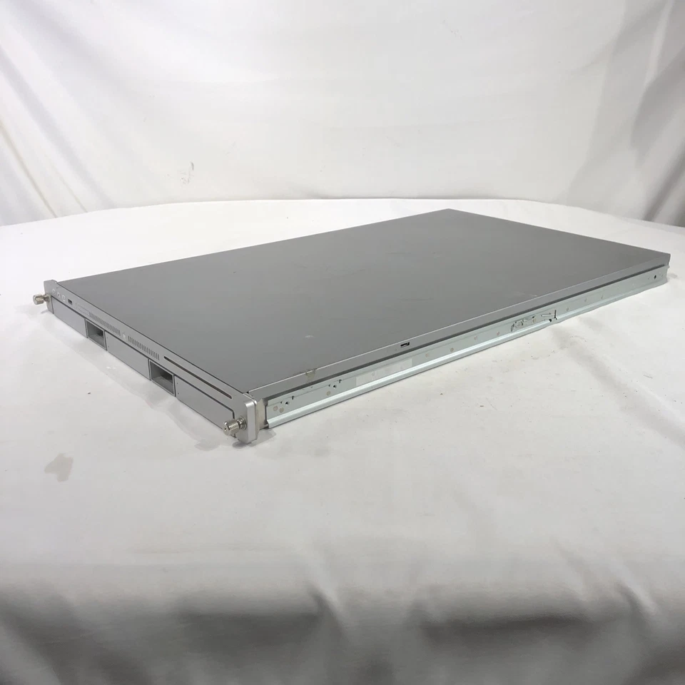 Apple Xserve A1279 Intel Xeon E5520 2.26 GHz 12 GB ram No HDD/No OS - Image 2 of 4