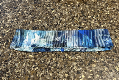 Lululemon Fly Away Tamer/Luxtreme Training Headband - OG Center Logo Blue Print