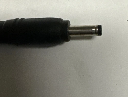 Genuine TOSHIBA PA3922U-1ARA 30W  Adapter Charger For Toshiba 10" Tablet W Cord - Picture 4 of 5