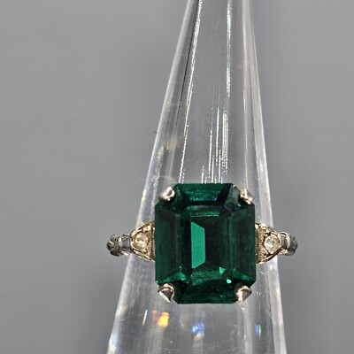 Green Faux Stone Ring Silver Tone Acrylic Center Dress Up Costume Sz